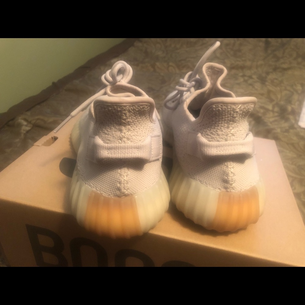 ADIDAS YEEZY BOOST 350 V2 - Picture 4 of 8
